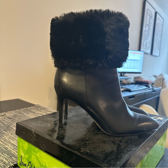Sam Edelman “Oleana” Black Leather Fur Boots Sz 8 - Picture 5 of 12